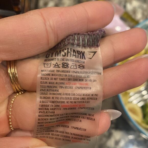 Gymshark long sleeve purple cropped top - Picture 4 of 4